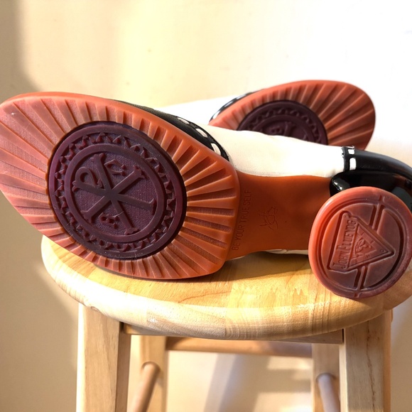 Fluevog Enneagram Giver black and white double strapped mary jane EUC - Picture 8 of 9